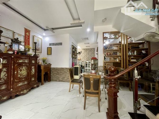 🏠 HIẾ.M - QUẬN 7 - 3 TẦNG BTCT – XE HƠI VÀO NHÀ – NGANG KHỦNG 6M -TẶNG NỘI THẤT – HƠN 7T - 2