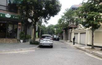 Bán mảnh đất tại Việt Hưng đường 3 ô tô tránh vỉa, hè, view công viên, giá tốt đầu tư - 2