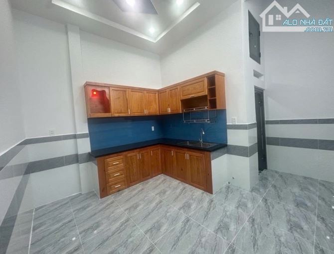GIÁ SỐC KHÔNG CÓ CĂN THỨ 2! - DUY NHẤT - TRẦN THỊ HÈ, Q.12- DT 70m2- CHỈ 3.85 TỶ - 2