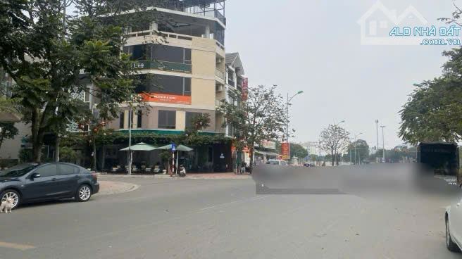Bán lô góc mặt phố Nguyễn Cao Luyện 131.8m đường 25m, vỉa hè ngay giáp hồ công viên - 2
