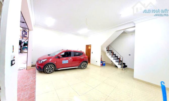 SIÊU VIP LỆ MẬT VIỆT HƯNG, NHÀ MỚI, LÔ GÓC 46 M², 6 TẦNG THANG MÁY, Ô TÔ VÀO NHÀ. - 2