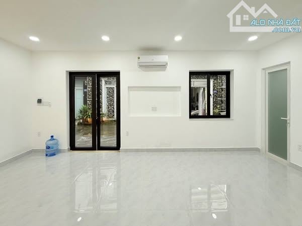 NHÀ MỚI ĐẸP LÊ QUANG ĐỊNH - XE HƠI ĐỔ CỬA - 30M2 - 2 TẦNG - CHỈ 5.X TỶ - BÌNH THẠNH . - 2