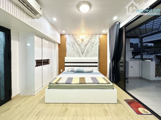 NHÀ ĐẸP TÂN CỔ ĐIỂN QUẬN 3 - 5 TẦNG - THANG MÁY, FULL NỘI THẤT - Ô TÔ TRÁNH - 2