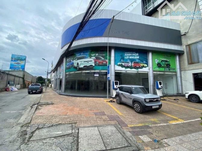 Cho thuê góc 2 mặt tiền đường 30.4 với Nguyễn văn Linh dt 1400m2 - 2
