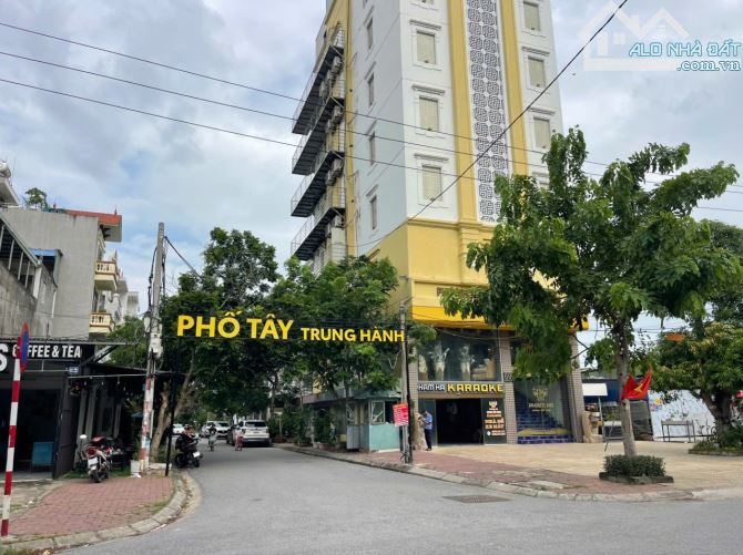 - Bán đất mặt đường Tây Trung Hành - Lô 17 Lê Hồng Phong - Diện tích: 60m2 ngang 4m dài 15 - 2