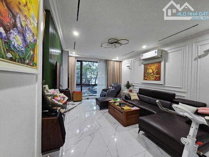Nhà 5 tầng Hoàng Như Tiếp – Gara ô tô, thang máy, nội thất xịn – 19,5 tỷ - 2