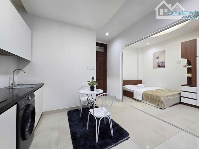 Cho thuê phòng ban công tách bếp 40m2 quận 10 đường thành thái gần đh Kinh Tế Ueh Vạn Hạnh - 2