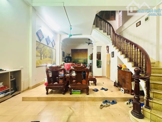 BÁN NHÀ PHỐ ĐẶNG TIẾN ĐÔNG, ĐỐNG ĐA, VF3 ĐỖ CỬA, 20M RA Ô TÔ TRÁNH, 50M, 16.8 TỶ - 2