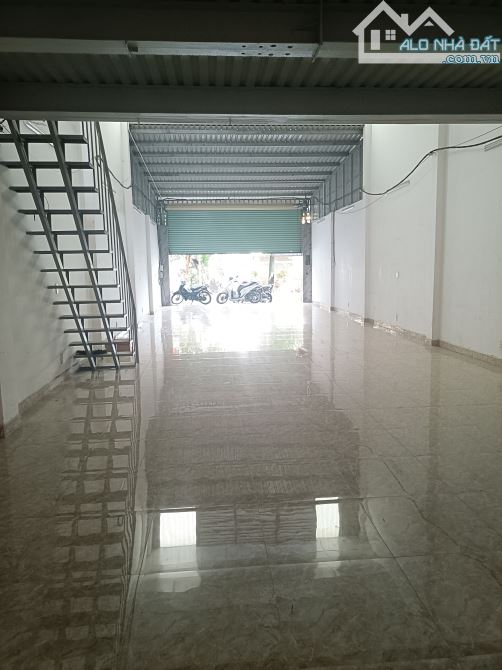 BÁN XƯỞNG NHỎ TÂN THỚI NHÌ- 136M2- NGANG GẦN 7M- MẶT TIỀN LÊ THỊ HỒNG GẤM - 7,5 TỶ. - 2