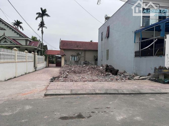 Bán lô đất 76,2m2 đường trục thôn Vũ Vị Minh Tân Kiến Thuy giá chỉ 1,68 tỷ - 2