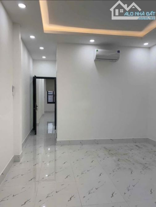 cho thuê nhà MT vị trí siêu đẹp đường tô hiệu 4x27 1 trệt 1 lầu nhà mới - 2
