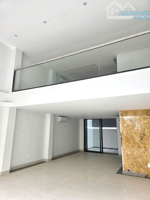 MBKD Mặt phố Nguyễn Thanh Bình, Tera An Hưng: 8 tầng, Thang máy. Kinh doanh - 2