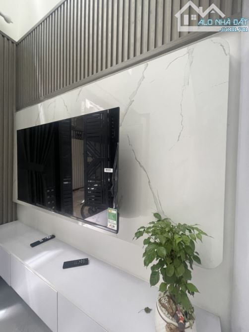 BÁN NHÀ GẦN MẶT TIỀN LÊ VĂN SỸ, P12 QUẬN 3, FULL NỘI THẤT, 20M2, 2 TẦNG, 2 PN, CHỈ 4.6 TỶ - 2