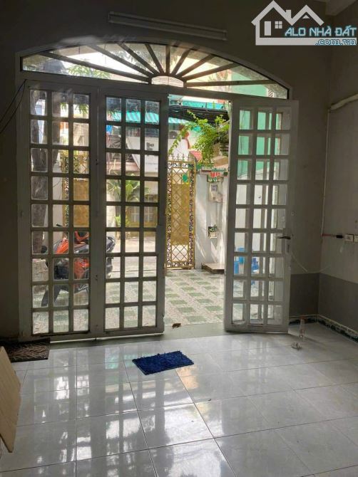 NNC Nguyễn Hữu Cảnh P.22 Bình Thạnh 4x16m 2PN. Giá 17,5 triệu/ tháng - 2