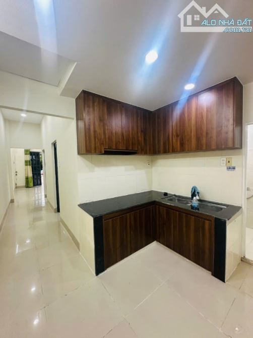Nhà đường 2 ô tô tránh nhau khu Ngọc Hội, Tây Nha Trang (Vĩnh Ngọc). 74,2m2 - 3t25 - 2