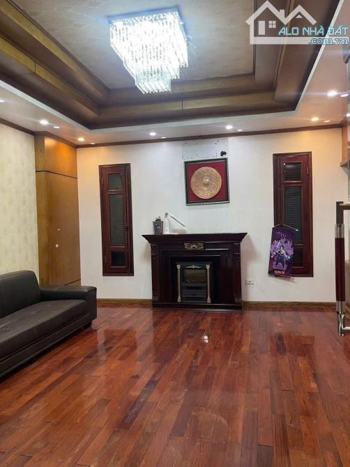 Bán nhà 4 tầng mặt đường lê đại hành, diện tích 70m - 2