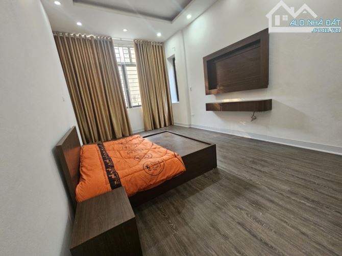NHÀ MỚI ĐẸP KHÂM THIÊN- TT ĐỐNG ĐA-DT 16 M2-FULL NỘI THẤT -GẦN PHỐ-GIÁ CHỈ 4.18 TỶ - 2