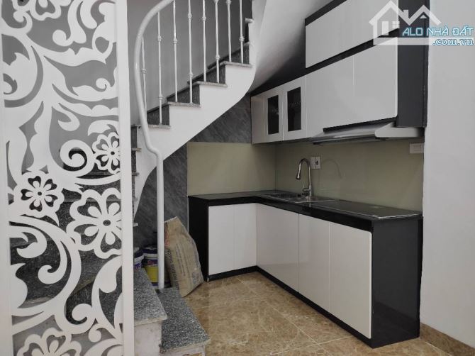 SIÊU HIẾM - NHÀ ĐẸP YÊN PHỤ – 5 TẦNG - 10M RA PHỐ - VIEW THOÁNG - Ở NGAY - NHỈNH 7 TỶ