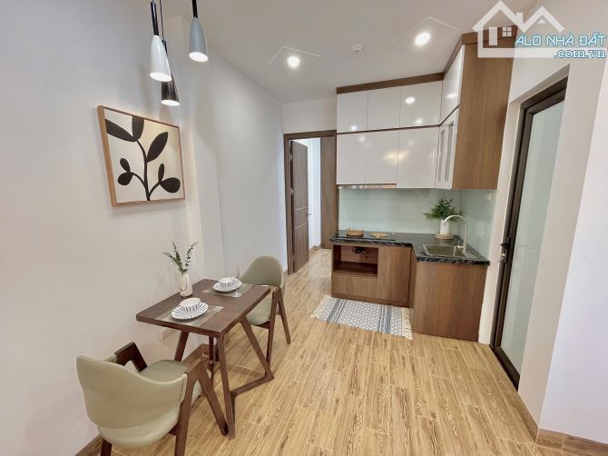 Toà CHDV Xuân Thủy, 70m2*7T, MT 5.2M, 18 PKK, ngõ KD, gần ô tô, đủ PCCC, dòng tiền 7%/năm - 2