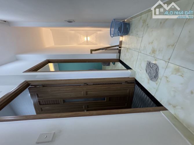 🆘🆘🆘kHU VIP  ‘ CẠNH TÊN   LỬA ‘ 40 m 2 TẦNG ‘. 4 x 10 m ‘  HẺM 🚗🚗🚗  👉👉Nhà 2 tầng đẹ - 2