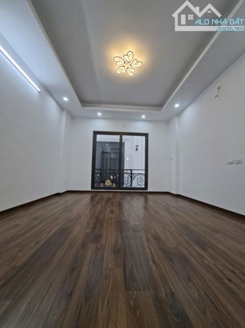 Bán nhà đẹp Trung Phụng gần phố tặng nội thất 25m2 giá 6.68 tỷ - 2
