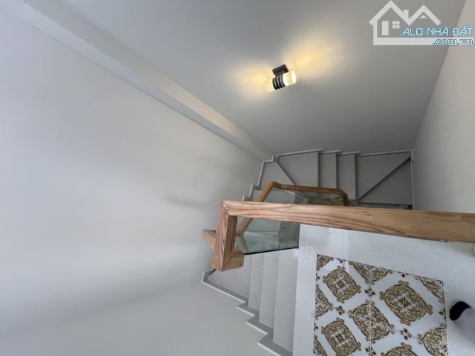 NHÀ HẺM XE TẢI CHUI VỪA PHAN VĂN TRỊ, P12, BÌNH THẠNH, 32M2, CHỈ 7.7 TỶ - 2