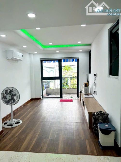 💥GIÁP Q1 - XVNT - P.19 - BÌNH THẠNH - ĐƯỜNG NHỰA 6M 👉8,7 TỈ - 60M2 - 3 TẦNG - 5PN - 5WC - 2