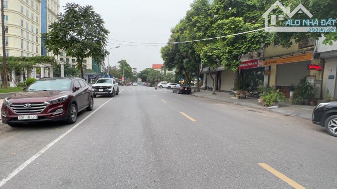 NHÀ MẶT PHỐ VÀNG HOÀNG NHƯ TIẾP, LÔ GÓC 88M, MT RỘNG, DÒNG TIỀN, KINH DOANH HÁI RA TIỀN. - 2