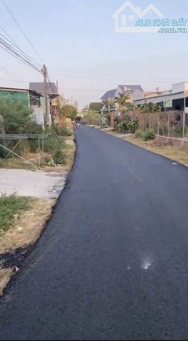 Một lô đất đẹp sát QL56 lại gần trường học khu dân cư cắt lỗ sâu 35% Hồ Chí Minh - 1