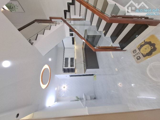 CẦN BÁN GẤP NHÀ BÌNH TÂN -HẺM XE HƠI - 2
