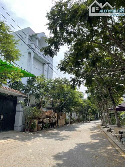 3.35 tỷ thương lượng - Đất phân lô 51m2 - Đường ô tô 8m - Cạnh KDC Đông Tăng Long - 4 phút - 2