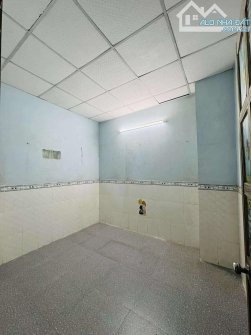 NHÀ 2 TẦNG BTCT, 44M2, 2PN, 2WC, HXH,1 SẸC TTH21, GẦN BỆNH VIỆN Q.12, NHÀ ĐANG SƠN SỬA - 2