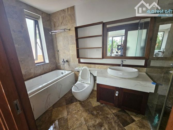 SIÊU PHẨM HÀNG HIẾM – TÒA APARTMENT ĐẲNG CẤP TÂY HỒ  250m² – 8 tầng – 140 tỷ - 2