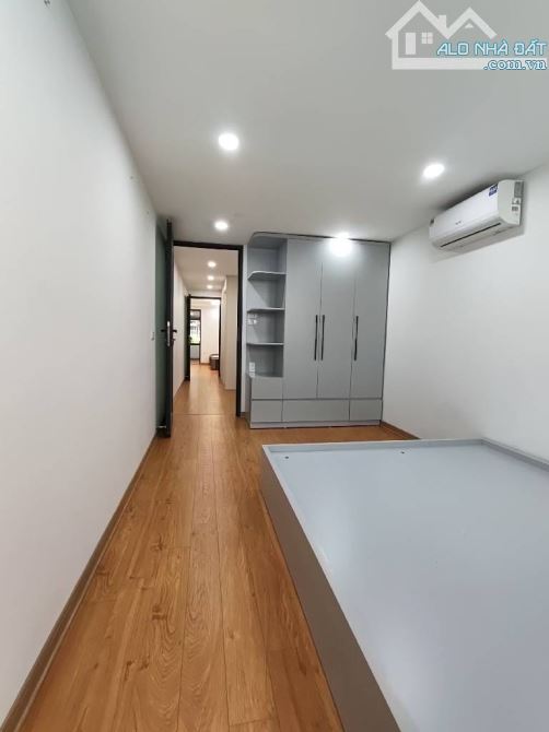 Bán tập thể tầng 3 khu Thành Công, sổ 41,2m2 sử dụng 100m, căn 5 ngủ, trung tâm Ba Đình - 2