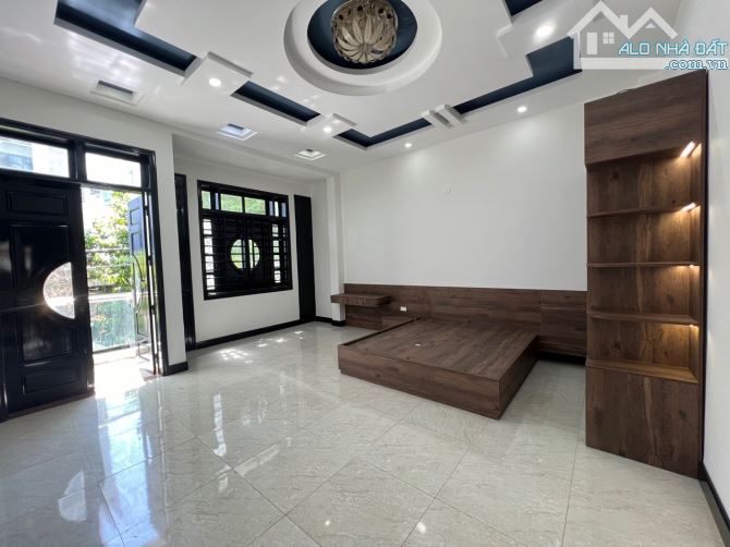 Cho Thuê Nhà 3 Tầng mặt tiền Đỗ Thúc Tịnh, Cẩm Lệ - 2