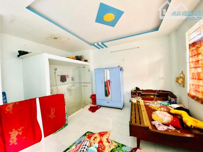 Bán căn hộ dịch vụ Tân Kỳ Tân Quý, Dòng tiền 40TR/TH - 80m2 - 4 tầng - Chỉ 7tỷ99 - 2
