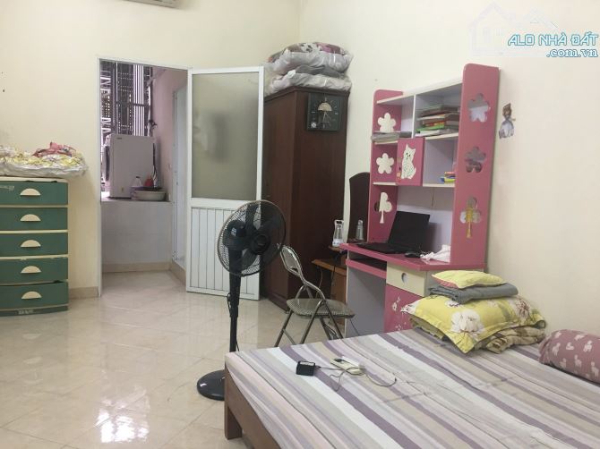 Cho thuê nhà ngõ 178 Giải Phóng, Phương Liệt, Thanh Xuân, Hà Nội. DT 50m x 2 tầng, giá - 2