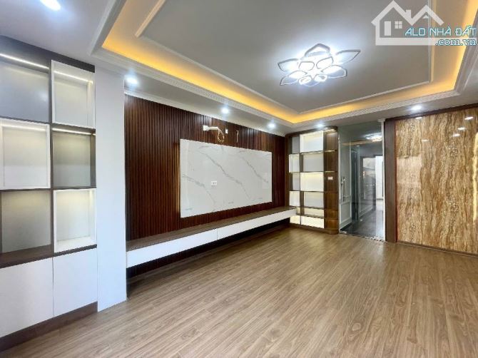 Bán nhà Ngũ Hiệp, Thanh Trì phân lô, ô tô, kinh doanh 60m, Mt 6m 12.5tỷ - 4