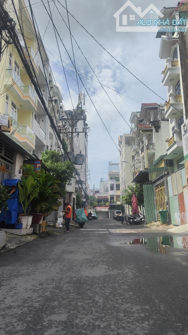 DƯƠNG QUẢNG HÀM,  ĐƯỜNG VIP NHẤT GV,  TRỆT 3 LẦU ,  65M2 GIÁ 9TỶ - 5