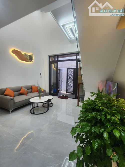 🏡 #BánNhàKiệtHuỳnhNgọcHuê – 46M – 3.45 TỶ  ✨ #HiệnTrạng: Nhà 2 tầng kiên cố, gồm 2 phòng - 3