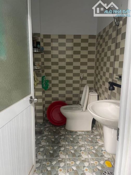 🏡 NHÀ ĐẸP – NGUYỄN VĂN QUÁ, Q12 – SÁT GÒ VẤP  💰 Giá: 4.2 tỷ (còn thương lượng) 📐 Diện t - 3
