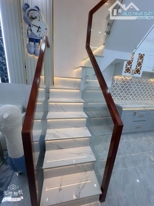 **Nhà đẹp 3 lầu full nội thất, Đào Tông Nguyên – Nhà Bè, xe hơi đậu trước cửa – chỉ 2.9 tỷ - 3