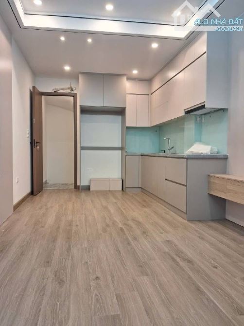 🏡 VIỆT HƯNG- Ô TÔ NGỦ TRONG NHÀ- 6 TẦNG - KHÁCH ĐẦU TƯ GIỮ DÒNG TIỀN ỔN ĐỊNH- GIÁ 7 TỶ NH - 3