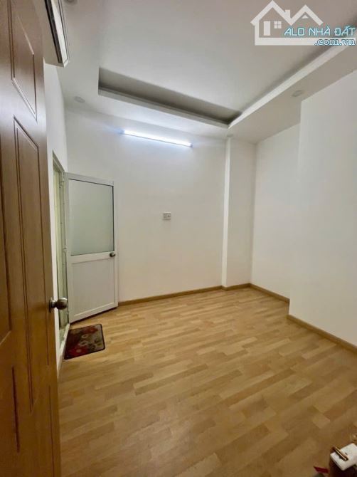 Trung Tâm Q9 - Nhà Đẹp HXH - Chỉ Việc Xách Vali Về Ở . Chỉ 6.5 Tỷ - 3
