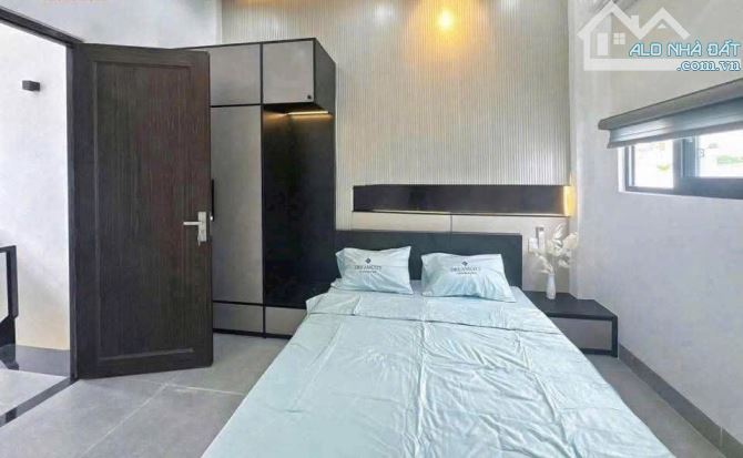 Nhà 2 tầng kiệt Bàu Hạc 1 . DT:55m , ngang 5m . Nhà mới đẹp full nội thất. Giá : 3tỷ780 TL - 3