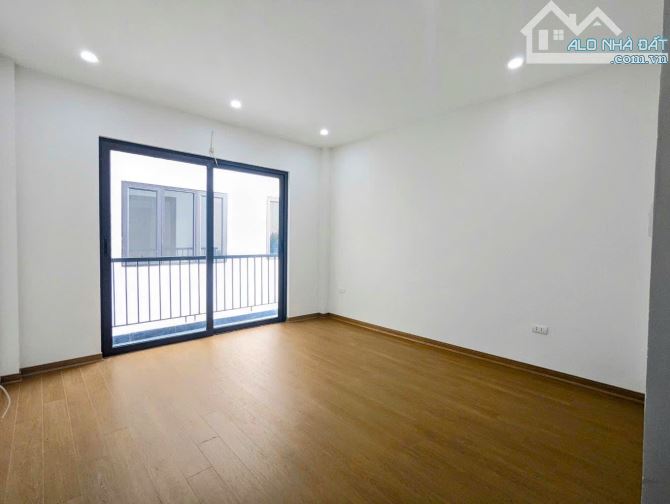 CÒN DUY NHẤT 1 CĂN SIÊU PHẨM 5 TẦNG XÂY MỚI TẠI TRÂU QUỲ GIA LÂM-CẠNH HỌC VIỆN NN-HIẾM LẮM - 3