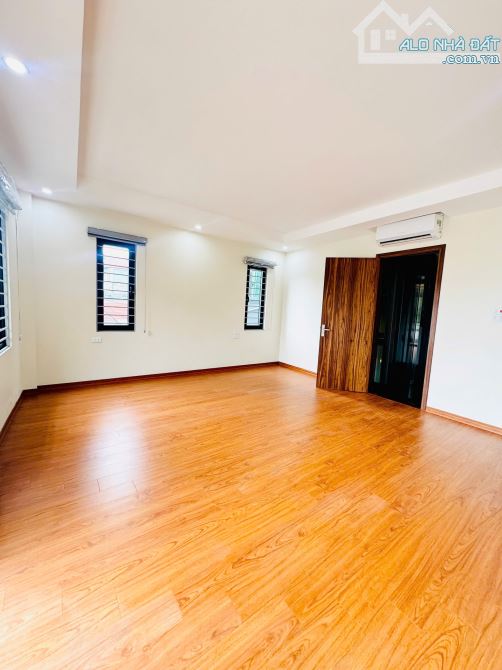 Bán rẻ, nhà đẹp Long Biên, mặt phố lô góc mới 83 m2 x 5 tầng, thang máy - 13,8 tỷ - 3