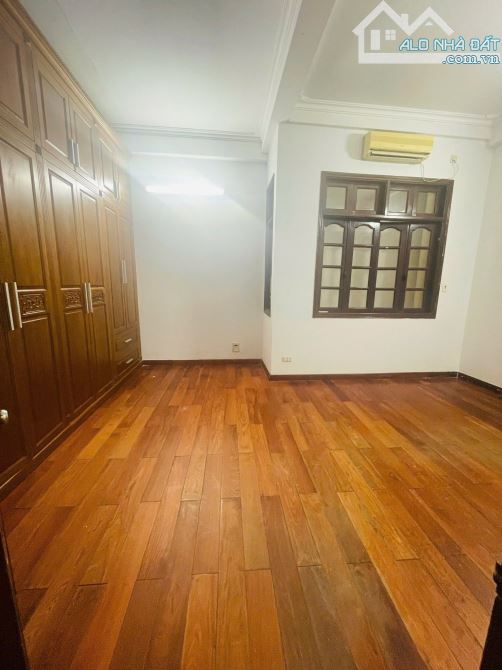 Cho thuê nhà ngõ oto tranh Phạm Tuấn Tài. DT 80m2, 4 tầng, Mt 6.6m. Giá 25 triệu/tháng - 3