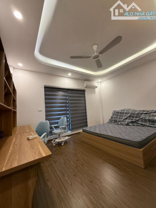BÁN NHÀ NGUYÊN VĂN CỪ - LONG BIÊN - FUL NỘI THẤT - 30M RA Ô TÔ - 51M X 5 TẦNG - MT 4.6M - 3