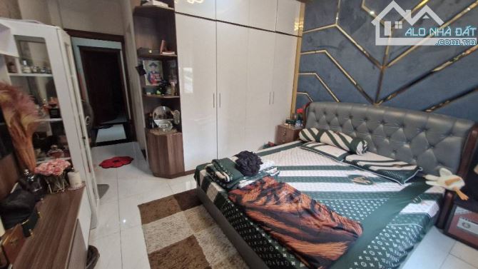 GIÁ RẺ, 4 TẦNG 220M2, SHR, TẶNG FULL NỘI THẤT, TRẦN XUÂN SOẠN, QUẬN 7. CHỈ 8,3 TỶ TL - 3